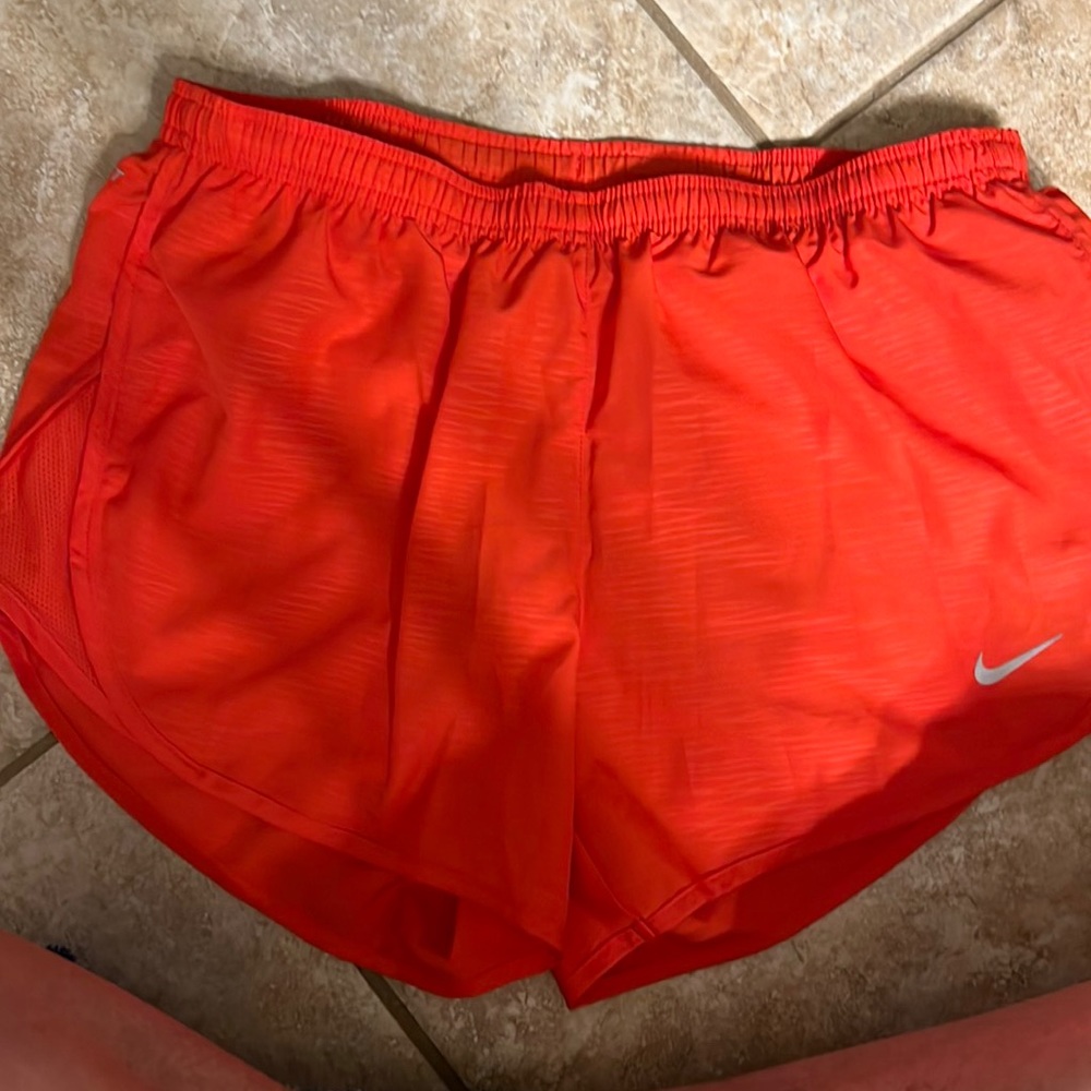 Nike running dry fit shirt-S